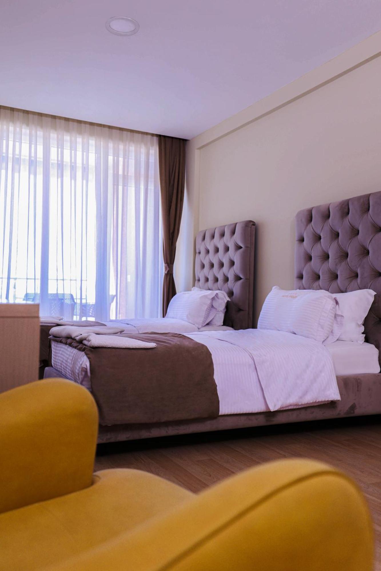 Hotel Frojd Shëngjin Buitenkant foto
