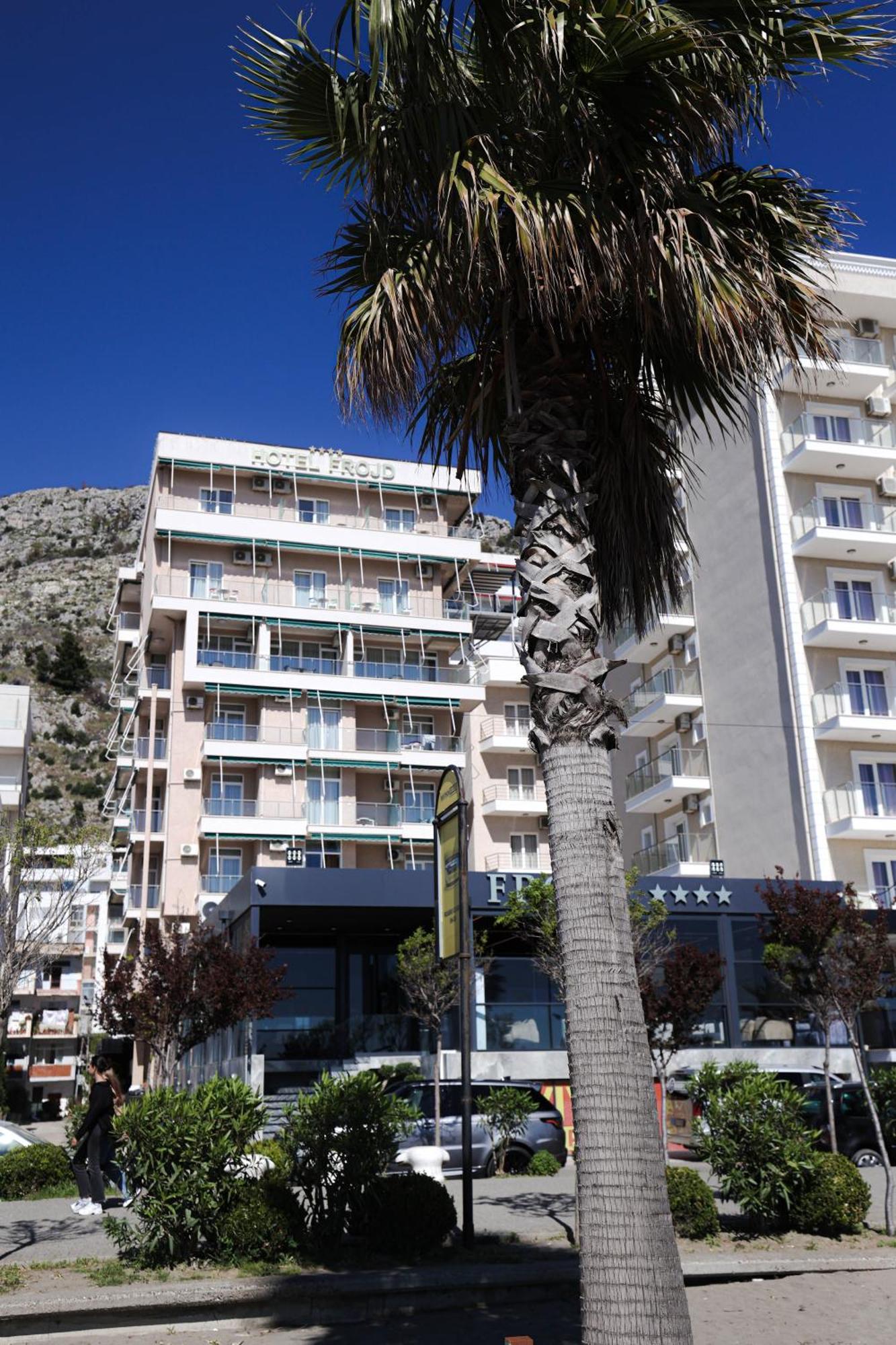 Hotel Frojd Shëngjin Buitenkant foto