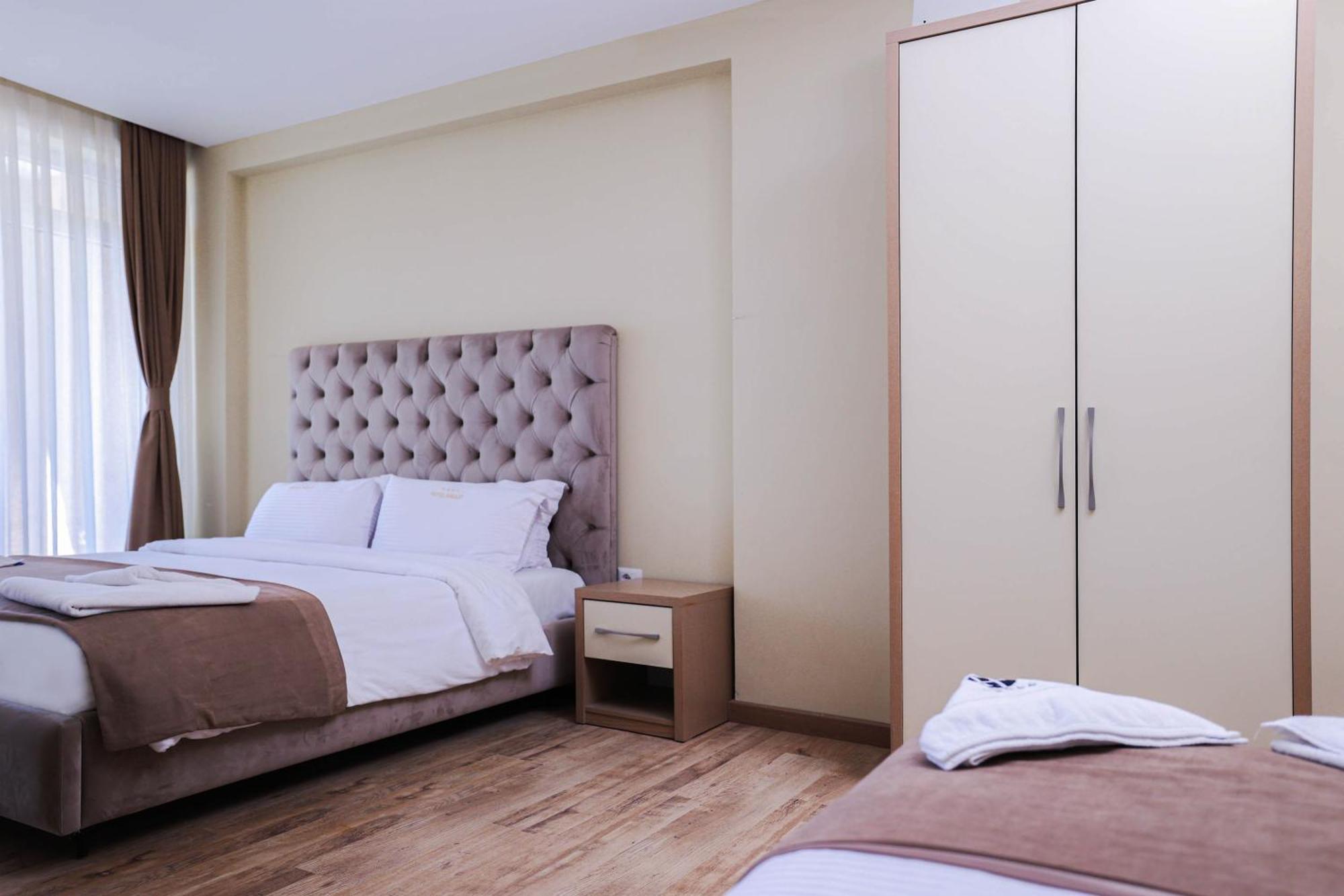 Hotel Frojd Shëngjin Buitenkant foto